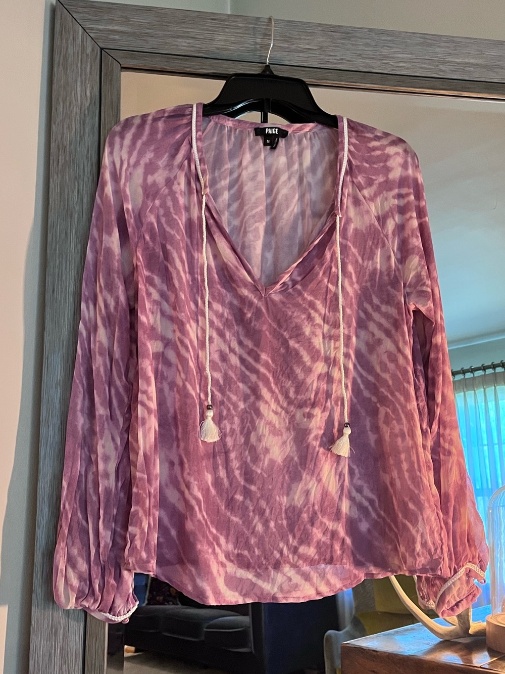PAIGE, M, 100% silk lavender Tie-Dye V-Neck Long Sleeve flowy Blouse, EUC!